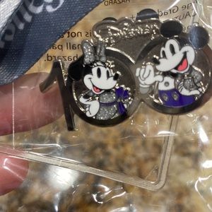 Disneyland 100 Lanyard with Disney 100 Mickey and Minnie Pin